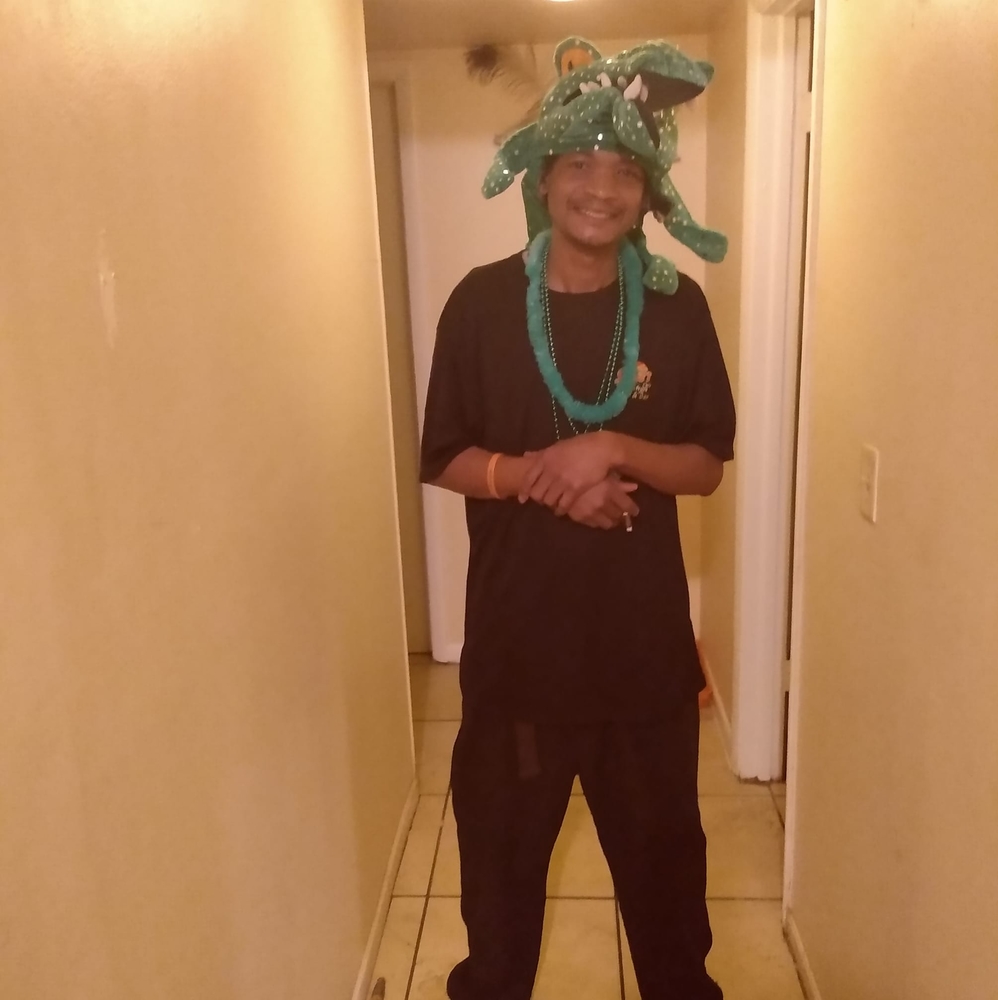 Meet your Posher, Jj